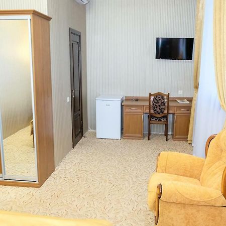 Оздоровчий Комплекс Гайки Заїзд Провулок Сухий Яр 12 Otel Zhytomyr Dış mekan fotoğraf