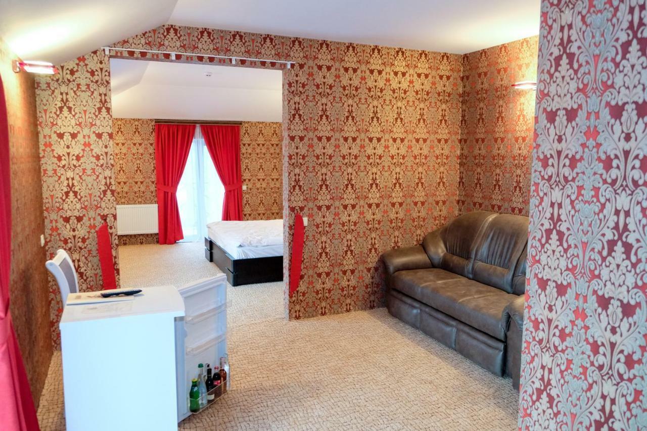 Оздоровчий Комплекс Гайки Заїзд Провулок Сухий Яр 12 Otel Zhytomyr Dış mekan fotoğraf