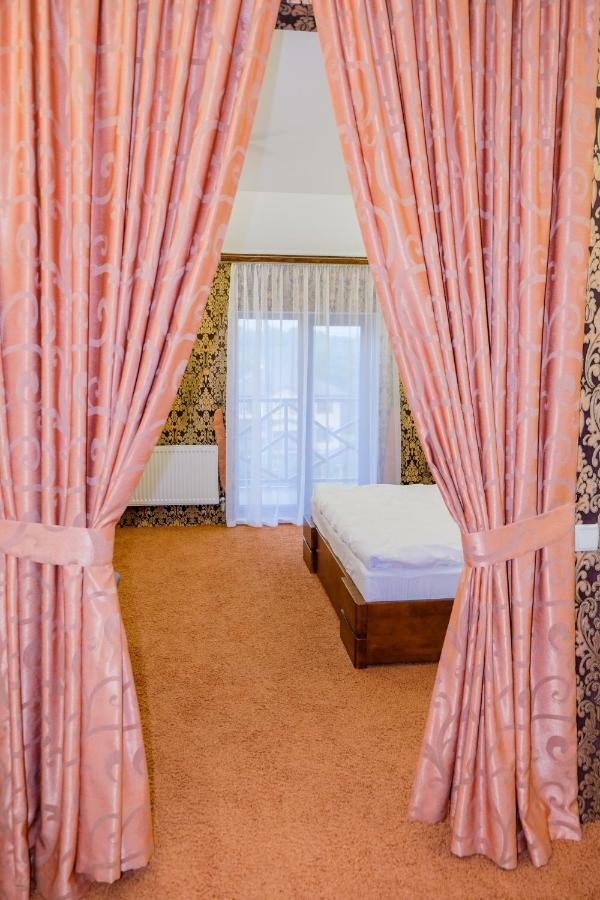 Оздоровчий Комплекс Гайки Заїзд Провулок Сухий Яр 12 Otel Zhytomyr Dış mekan fotoğraf