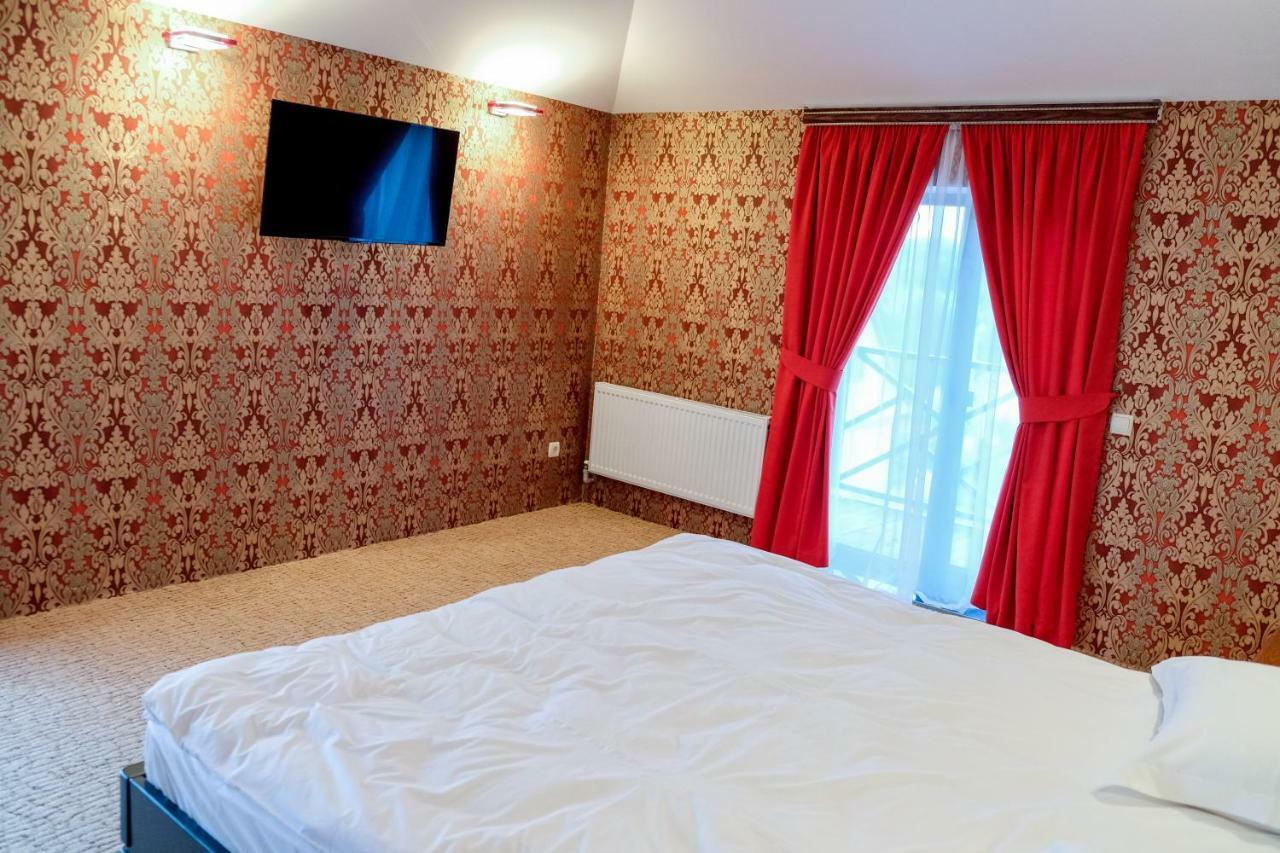 Оздоровчий Комплекс Гайки Заїзд Провулок Сухий Яр 12 Otel Zhytomyr Dış mekan fotoğraf