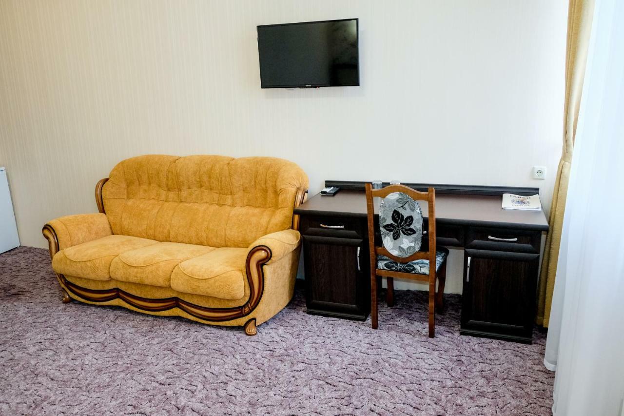 Оздоровчий Комплекс Гайки Заїзд Провулок Сухий Яр 12 Otel Zhytomyr Dış mekan fotoğraf