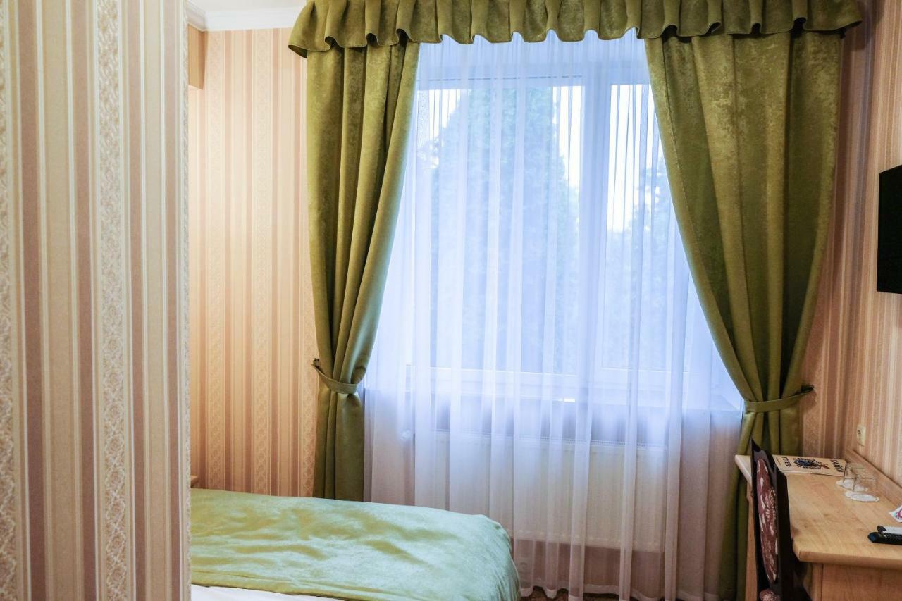 Оздоровчий Комплекс Гайки Заїзд Провулок Сухий Яр 12 Otel Zhytomyr Dış mekan fotoğraf