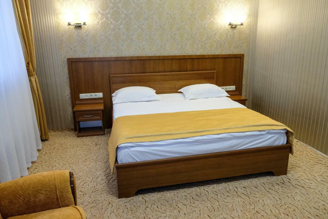 Оздоровчий Комплекс Гайки Заїзд Провулок Сухий Яр 12 Otel Zhytomyr Dış mekan fotoğraf